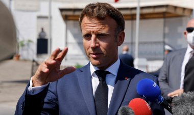 ماكرون يرسل "شارل ديغول" إلى الشرق الأوسط ويحمّل إيران مسؤولية الحرب