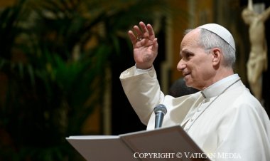 البابا يشدد على أهمية الحضور الكاثوليكي في المجتمع والجمع بين الإيمان والعمل لصالح العدالة