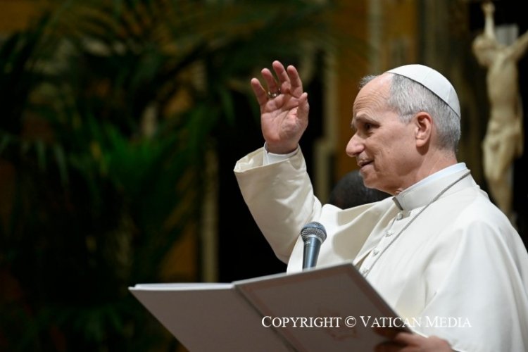 البابا يشدد على أهمية الحضور الكاثوليكي في المجتمع والجمع بين الإيمان والعمل لصالح العدالة