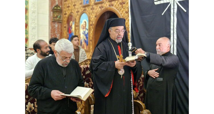 الكنيسة الكاثوليكية في مصر ترفع صلواتها فى عيد القيامة من أجل السلام