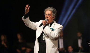 وفاة عميد الأغنية المغربية عبد الوهاب الدكالي عن عمر ناهز 85 عاما