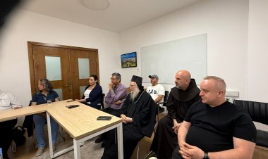 رعية اللاتين في القدس تنظم محاضرة هم هوية مسيحيي القدس: رسالة بقاء متجذّرة في التاريخ