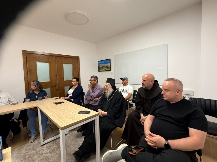 رعية اللاتين في القدس تنظم محاضرة هم هوية مسيحيي القدس: رسالة بقاء متجذّرة في التاريخ