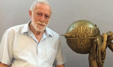 رحيل الفنان التشكيلي الفلسطيني الكبير سليمان منصور صاحب لوحة "جمل المحامل"