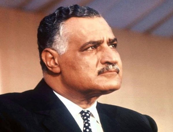 56 عامًا على رحيل جمال عبد الناصر.. من الضباط الأحرار وتأميم القناة إلى نكسة 1967