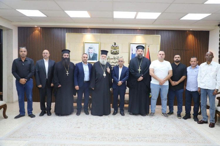 محافظة أريحا تستقبل وفدا من بطريركية الروم الأرثوذكس في القدس